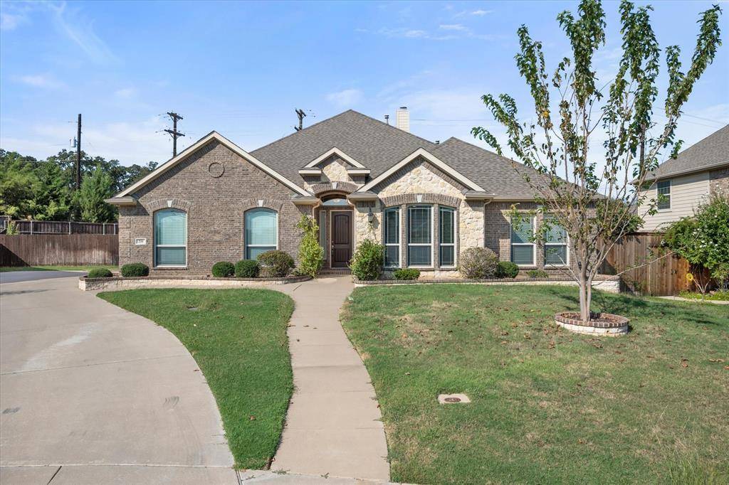 Kennedale, TX 76060,211 Chateau Avenue