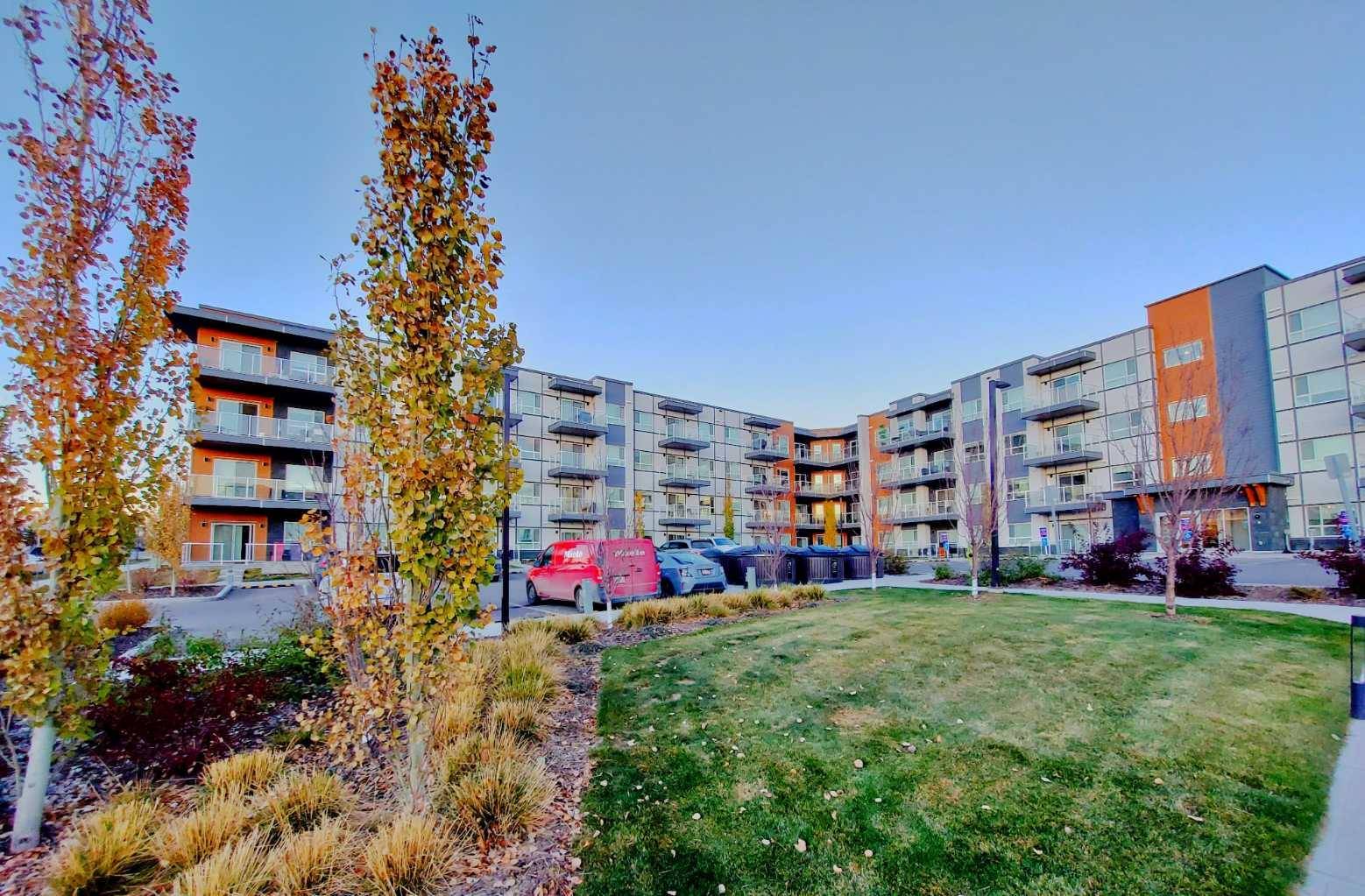 Calgary, AB T3K 2S1,360 Harvest Hills WAY NE #111