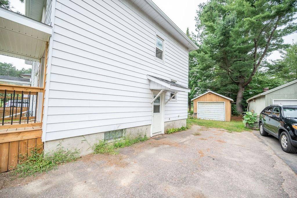 Deep River, ON K0J 1P0,4 FARADAY CRES