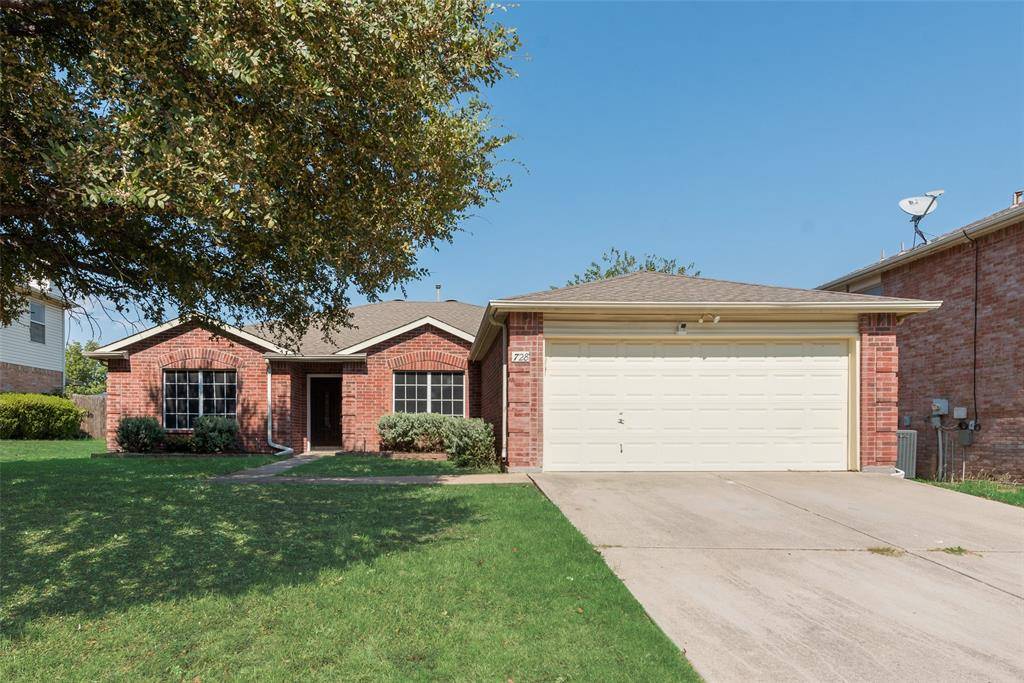 Saginaw, TX 76131,728 Quail Drive