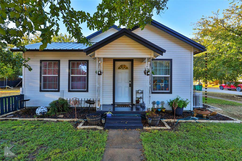 Eastland, TX 76448,510 W Plummer Street