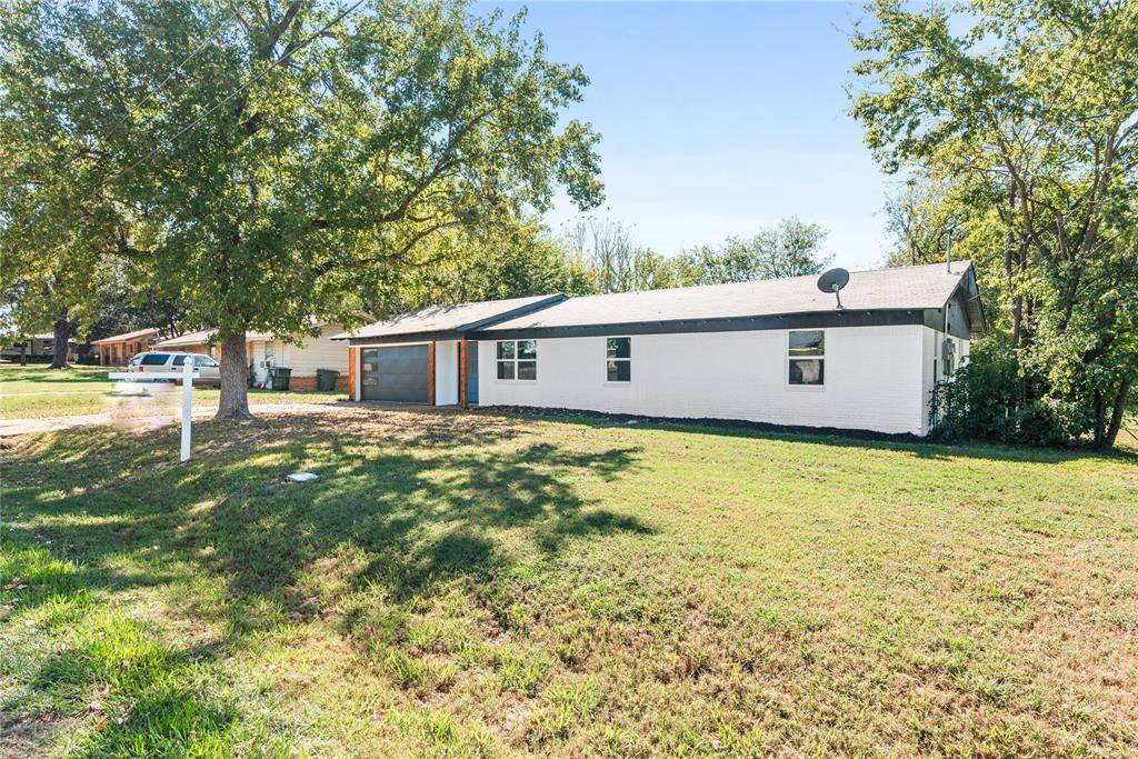 Mabank, TX 75147,618 E Kempner Street