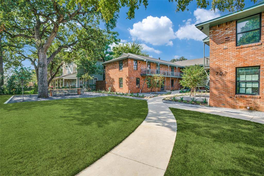 Dallas, TX 75203,707 N Marsalis Avenue #204