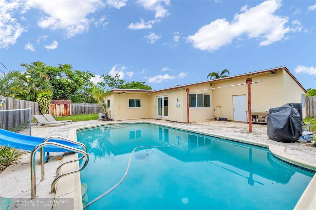 Deerfield Beach, FL 33441,5 SE 11th Ct