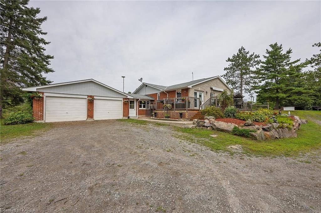 Central Frontenac, ON K0H 1T0,1125 DALTON LN