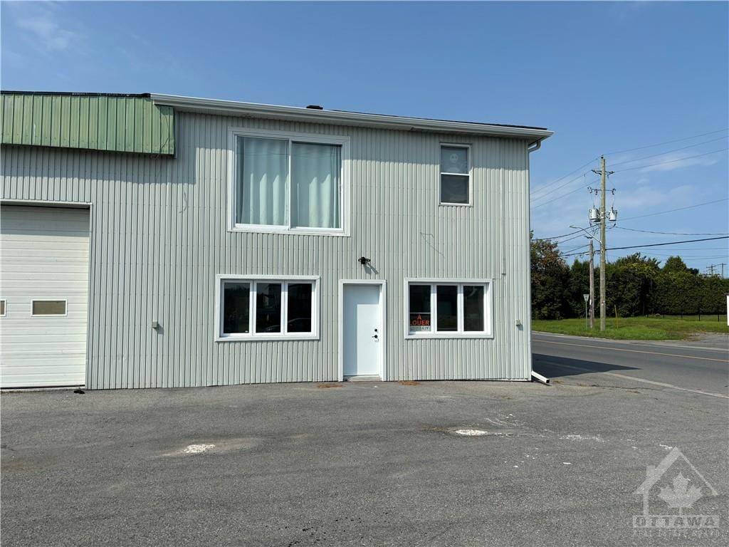 North Glengarry, ON K0C 1A0,139 KENYON ST W