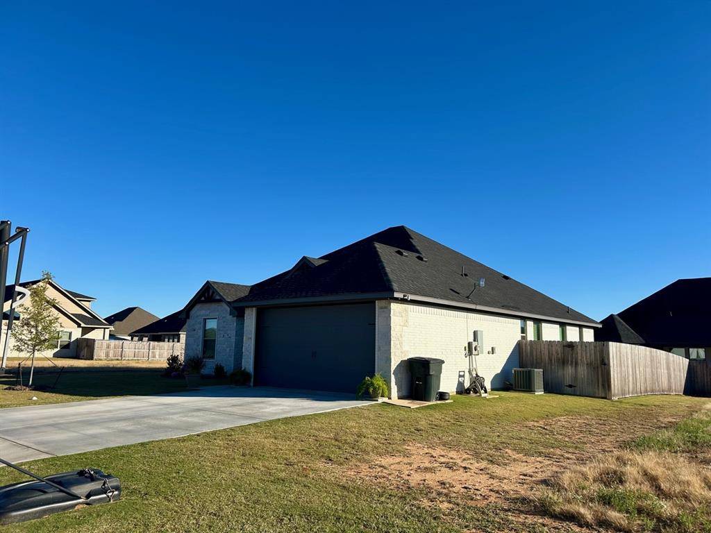 Tolar, TX 76476,530 Calla Lily Drive