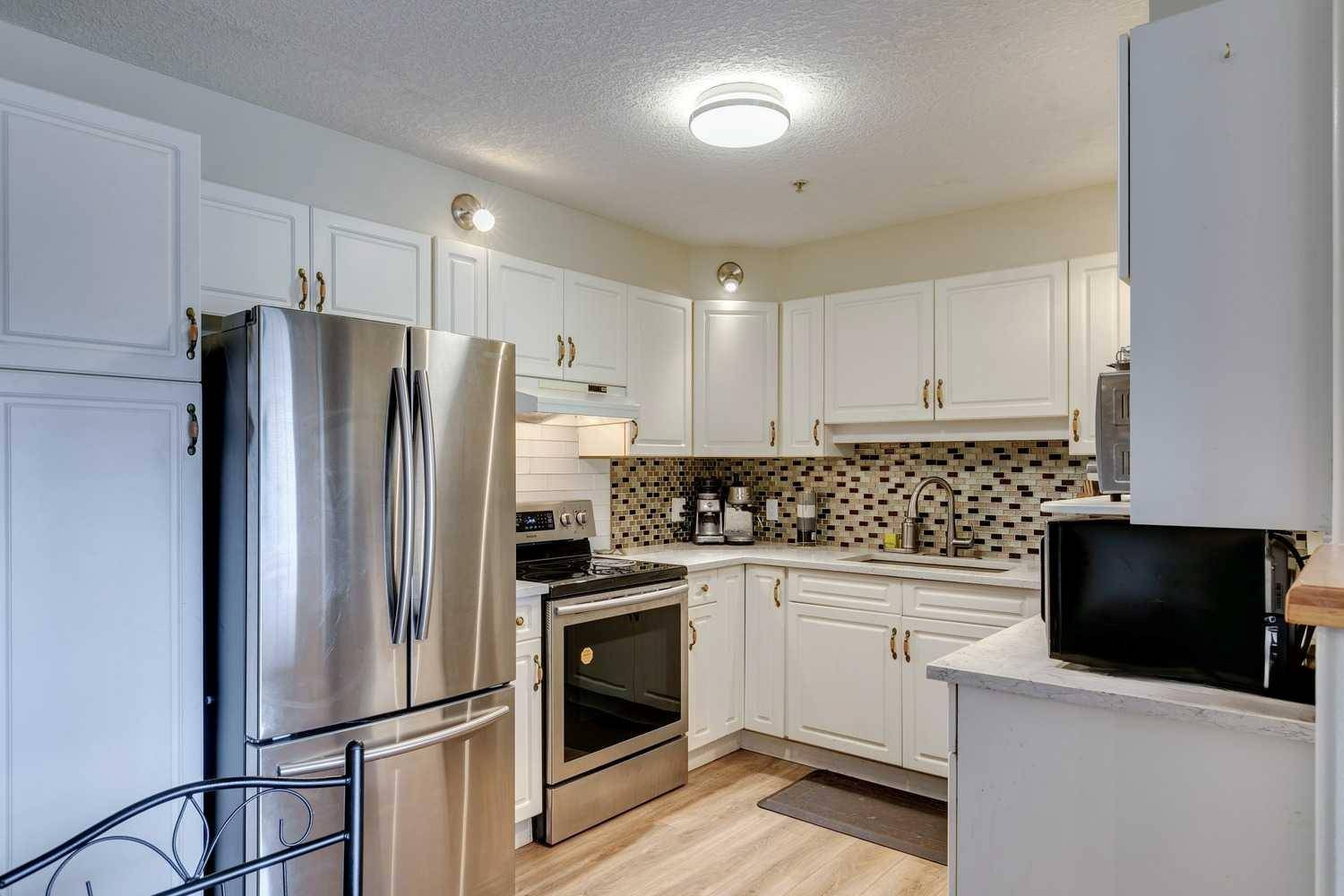 Calgary, AB T3H 3R6,6868 Sierra Morena BLVD SW #245