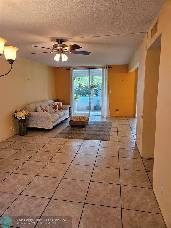 Deerfield Beach, FL 33441,777 SE 2nd Ave  #D121