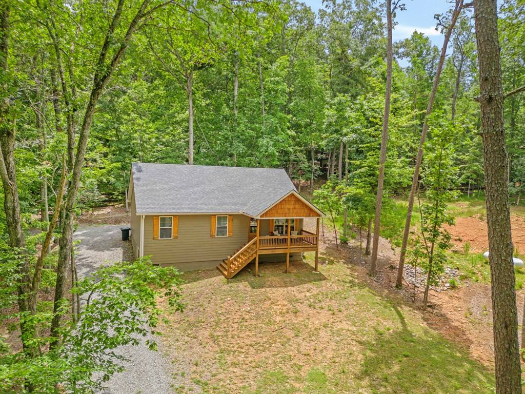 Ellijay, GA 30540,113 Matrix Lane