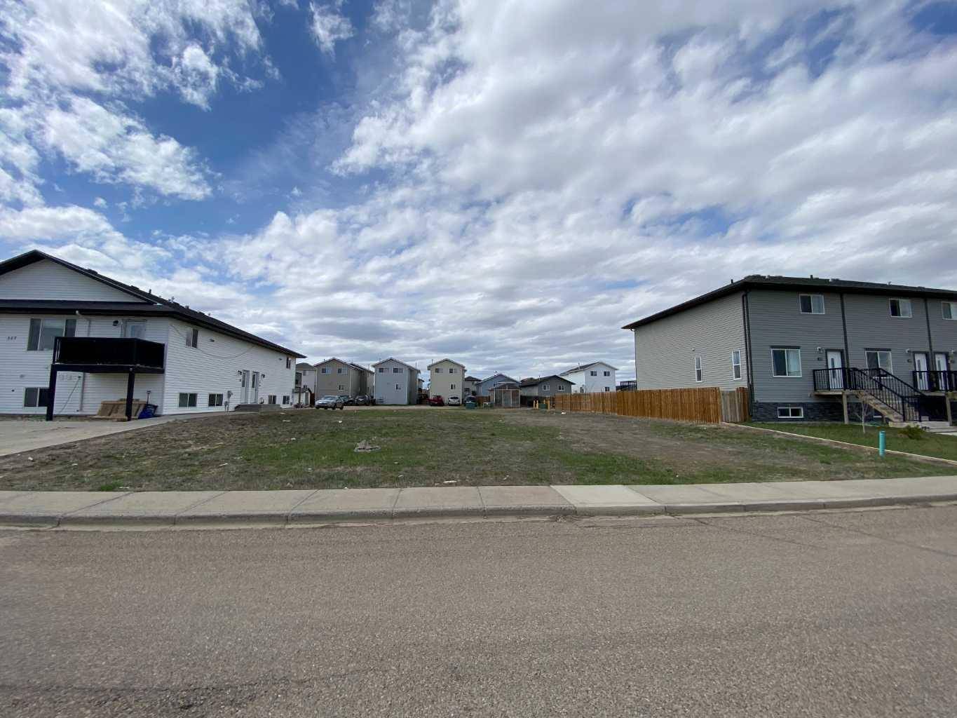 Brooks, AB T1R 1R3,333 17 ST E