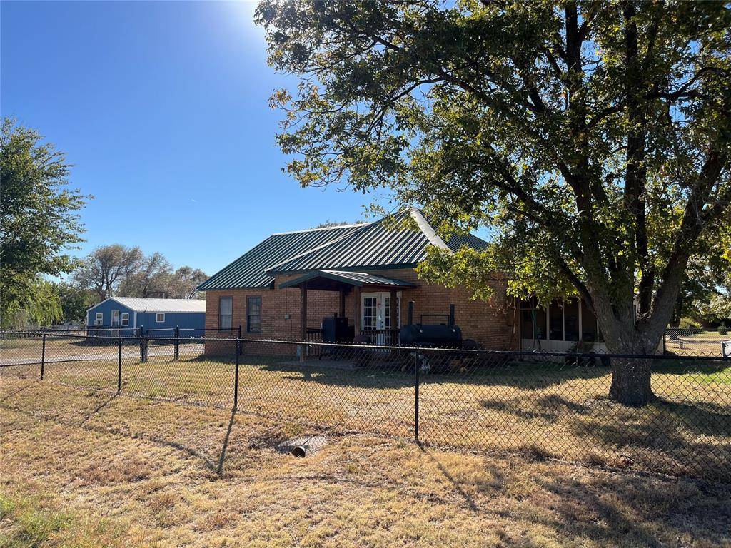 Butler, OK 73625,321 N Wachholtz Avenue