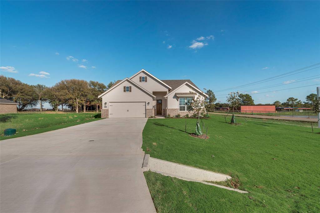 Springtown, TX 76082,400 Guadeloupe Lane