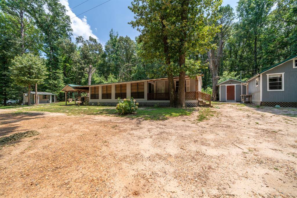 Cookville, TX 75558,369 Private Road 3127