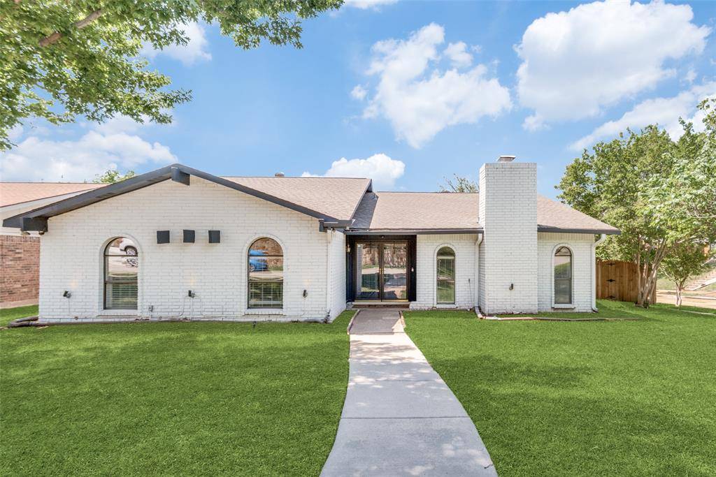 Carrollton, TX 75007,1800 Red Oak Lane