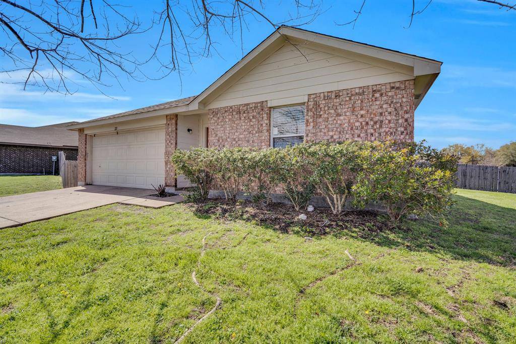 Terrell, TX 75160,221 Meadowcrest Drive