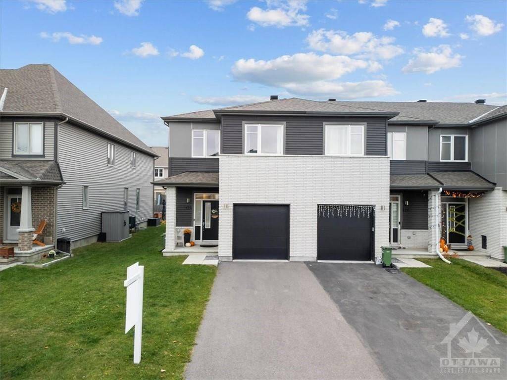 Stittsville - Munster - Richmond, ON K2S 2K2,124 JARDINIERE ST