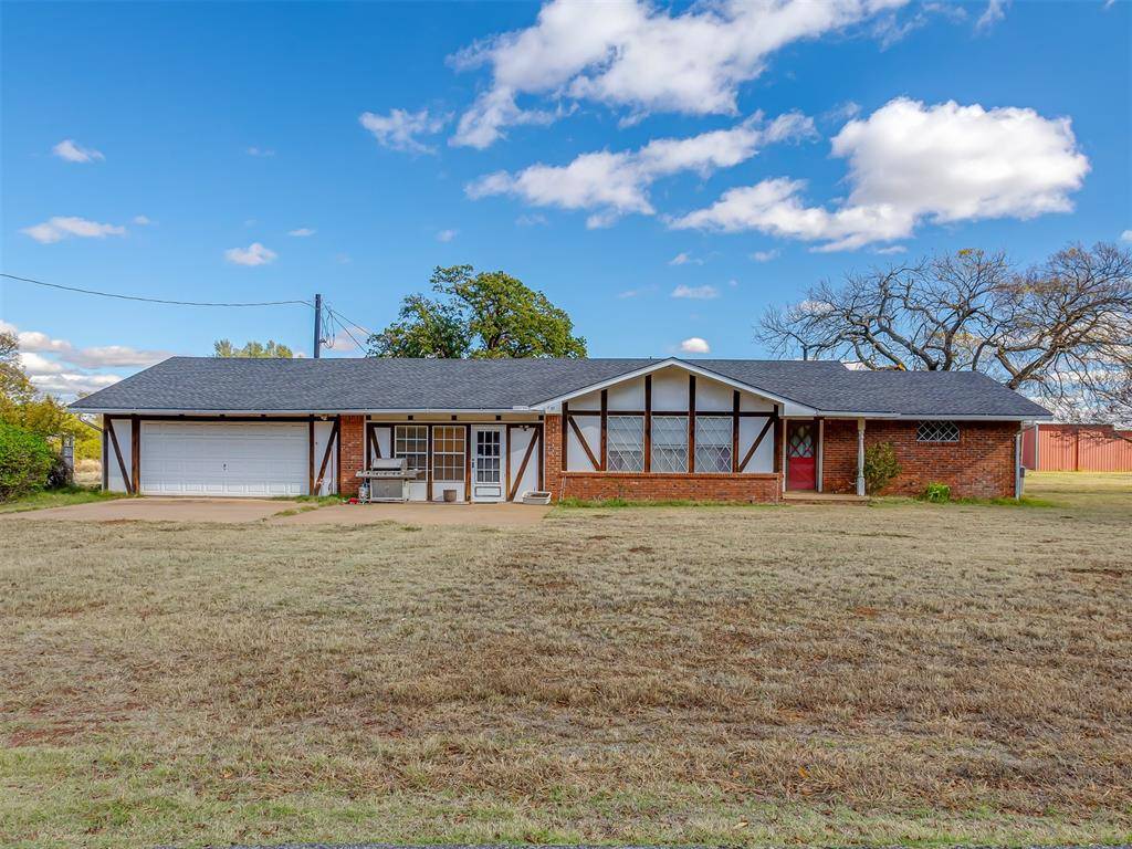 Geary, OK 73040,93902 N 2590 Road