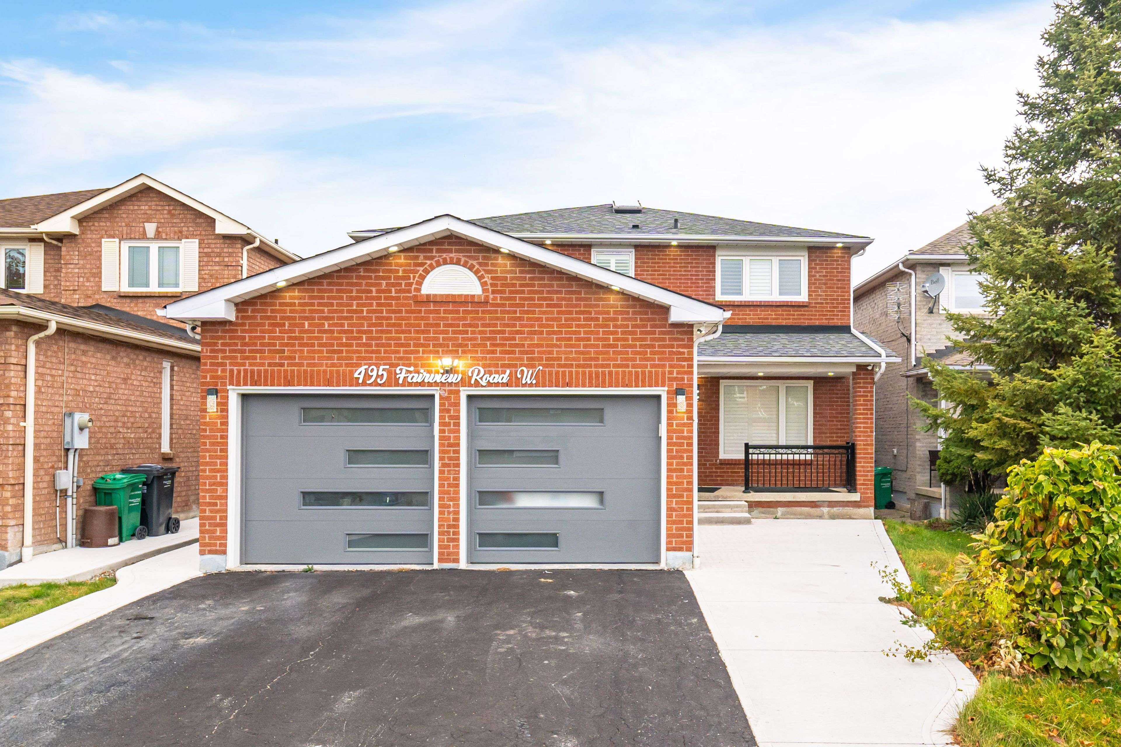 495 Fairview RD W, Mississauga, ON L5B 3W7