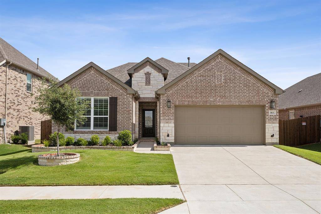 Fort Worth, TX 76052,913 Pinnacle Breeze Drive