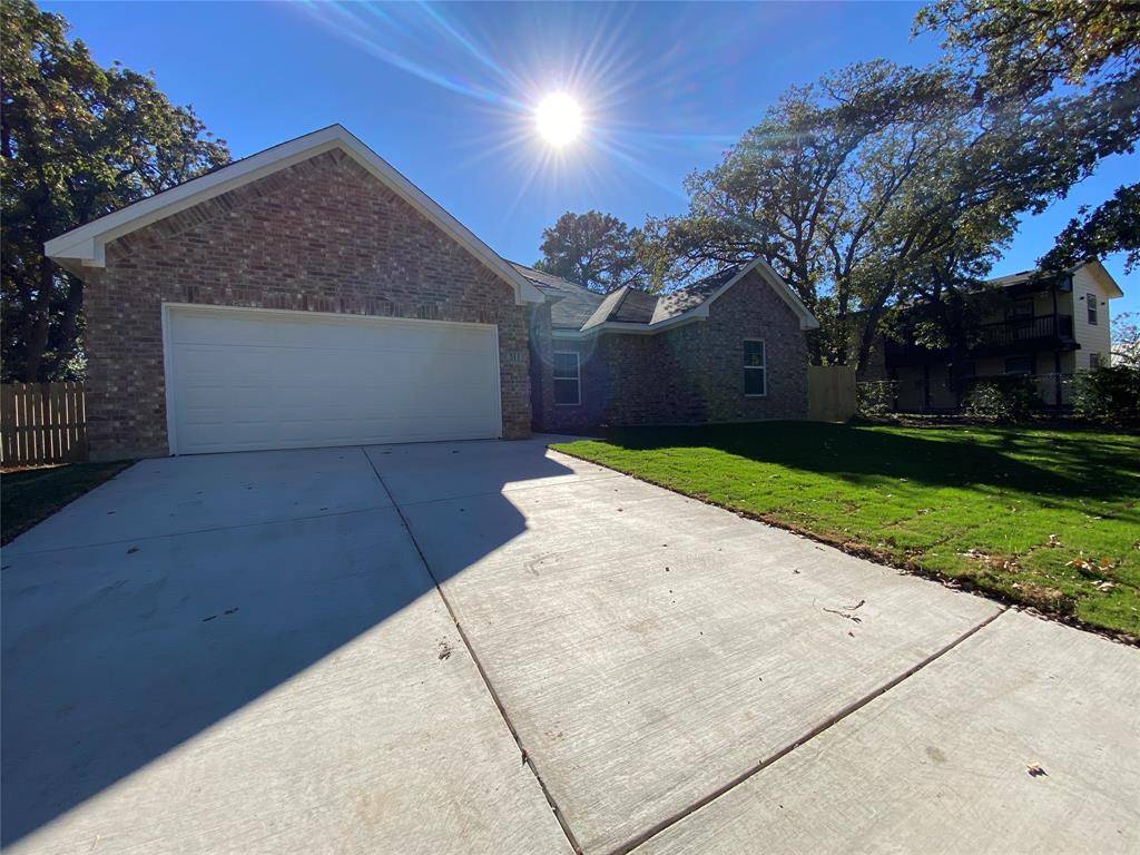 Kennedale, TX 76060,311 W Mistletoe Drive