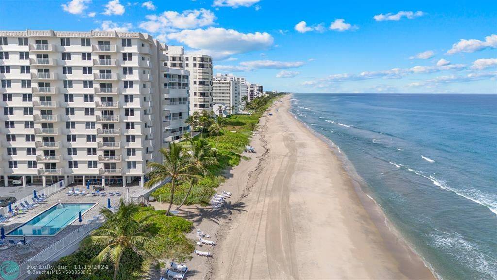 Highland Beach, FL 33487,3215 S Ocean Blvd  #703