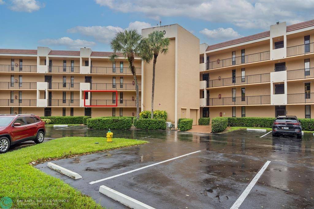 Margate, FL 33063,6520 Coral Lake Drive  #208