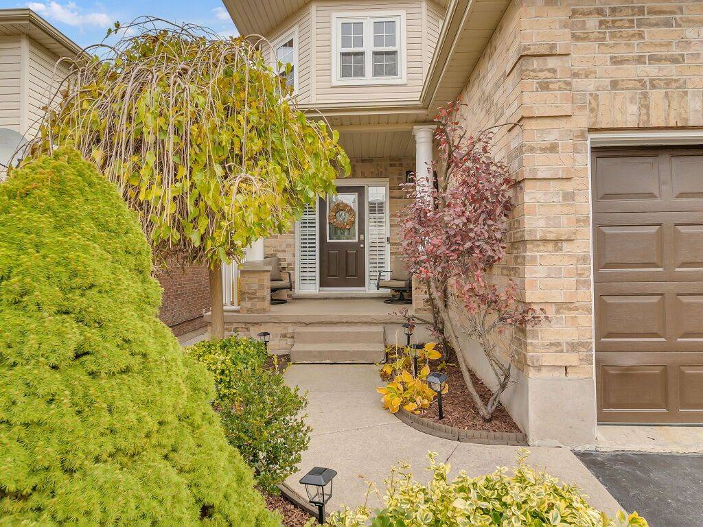 Kitchener, ON N2P 2L8,94 Forest Edge TRL