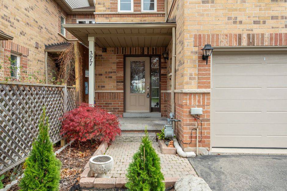 Oakville, ON L6H 7K6,377 Kittridge RD