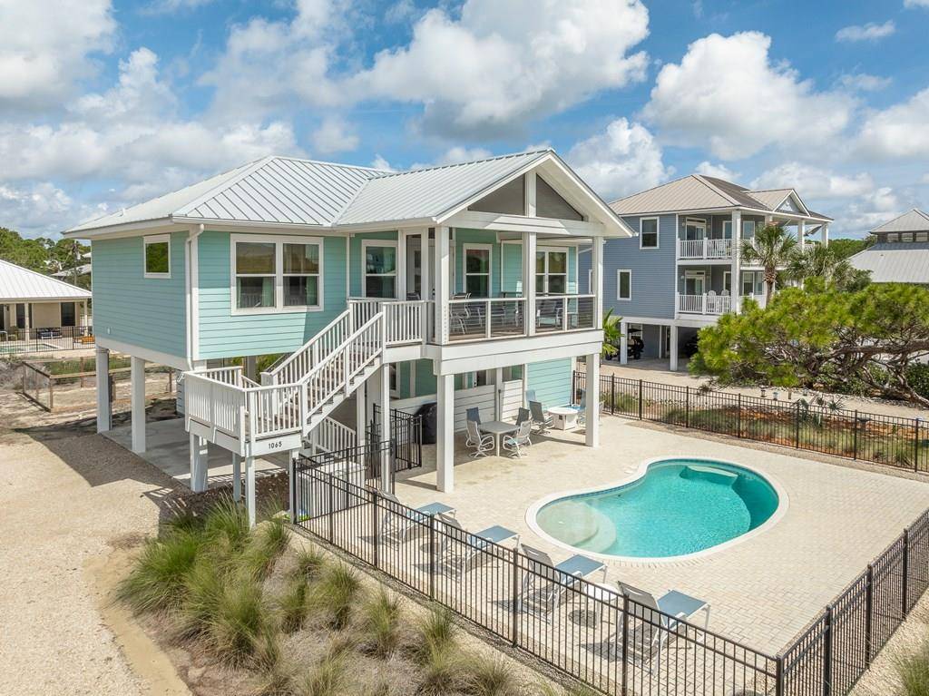 St. George Island, FL 32328,1065 W Gulf Beach Dr