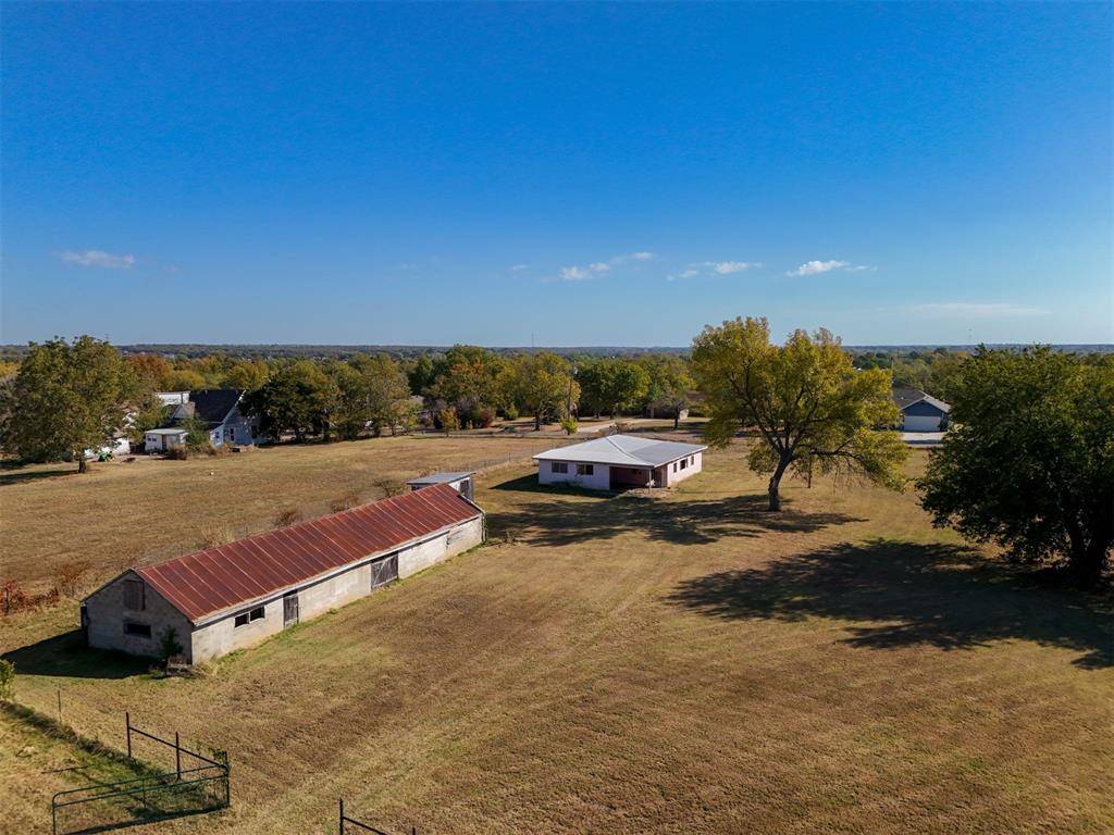 Shawnee, OK 74801,648 N Cleveland Avenue