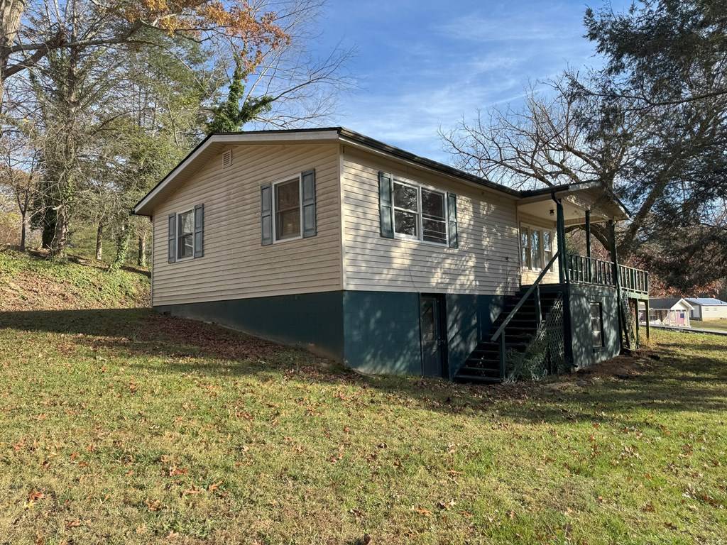 Blairsville, GA 30512,331 Kimsey Street