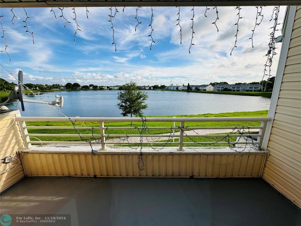 Lauderdale Lakes, FL 33309,3449 NW 44th St  #202