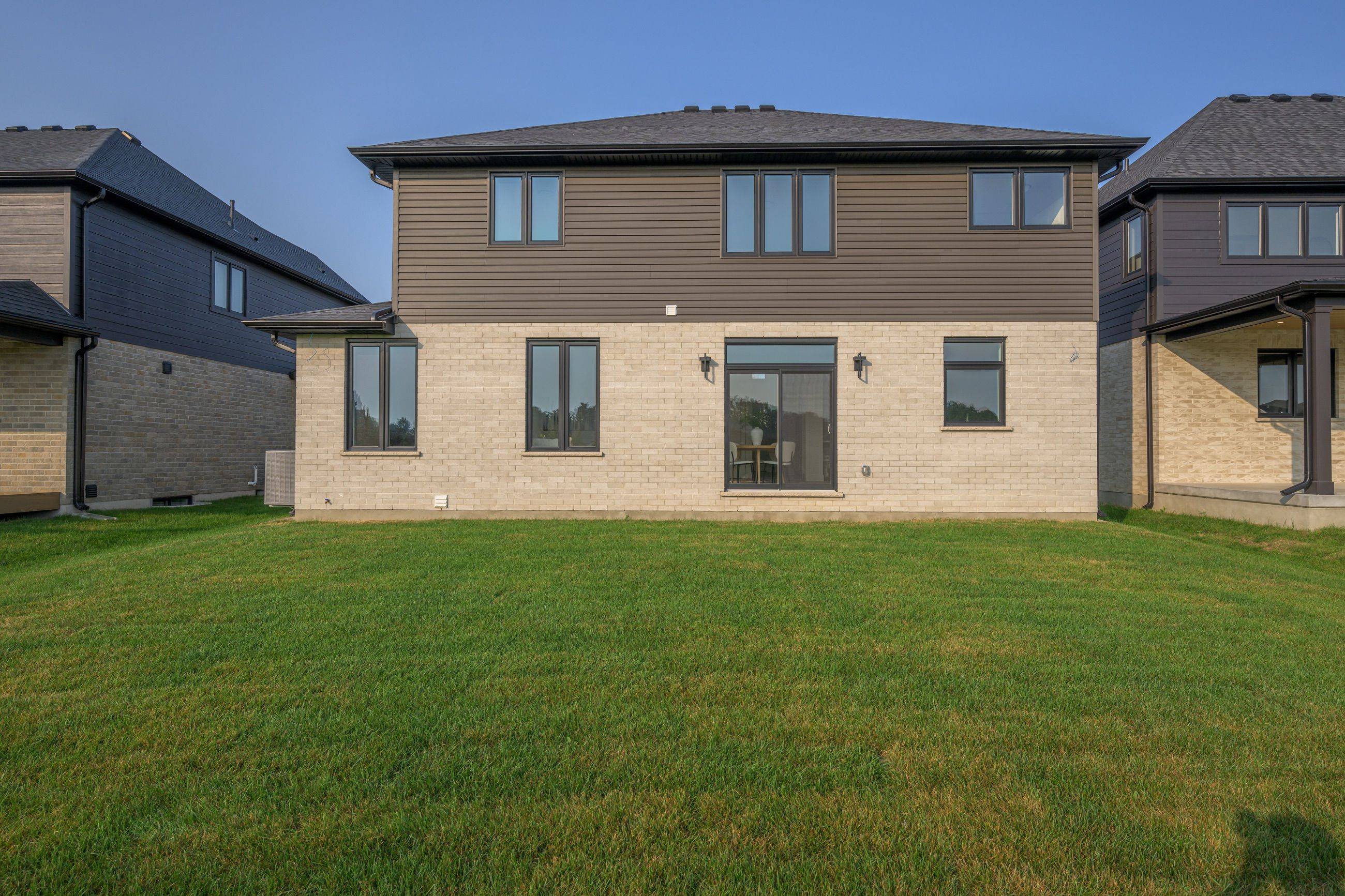 118 TIMBERWALK TRL, Middlesex Centre, ON N0M 2A0