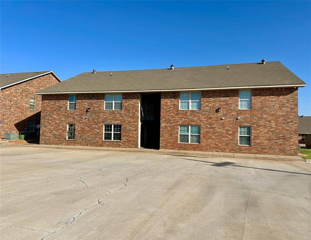 Clinton, OK 73601,123 Rawlings Drive #5