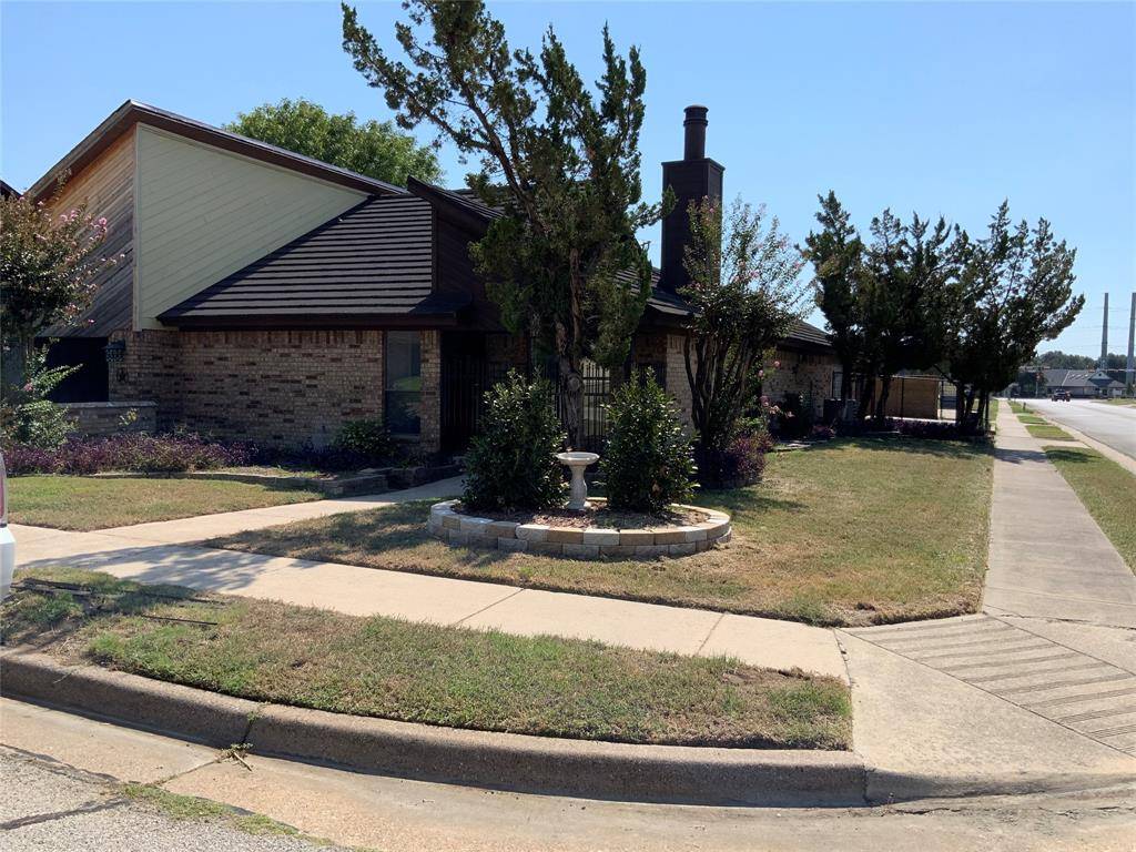 Bedford, TX 76021,300 Mountain View Court