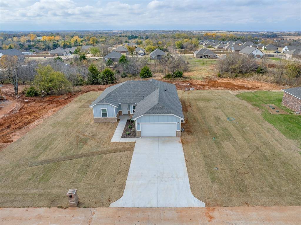 Edmond, OK 73025,13056 Mannington Road