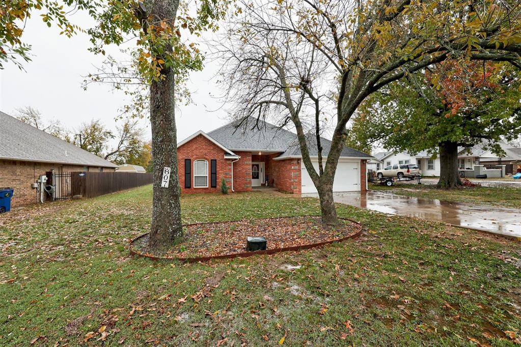 Tecumseh, OK 74873,807 W Highland Street