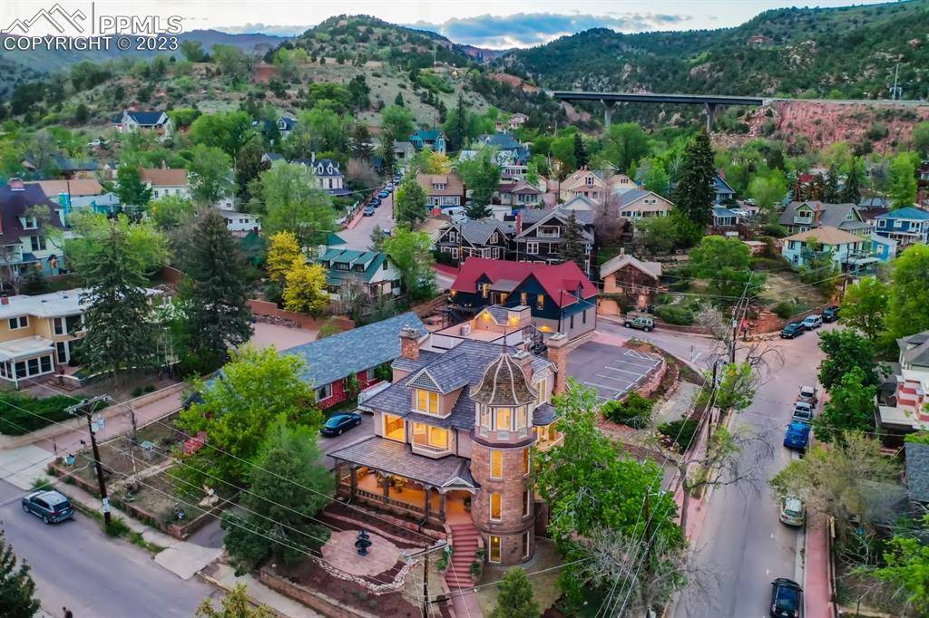 Manitou Springs, CO 80829,2 Grand AVE #103