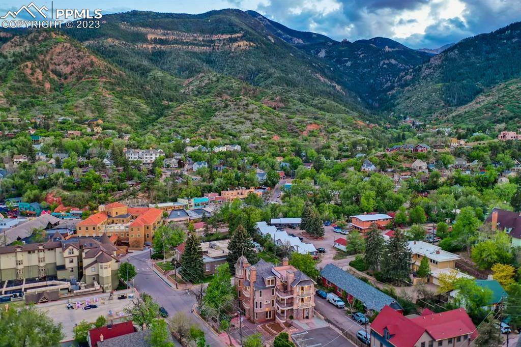 Manitou Springs, CO 80829,2 Grand AVE #103