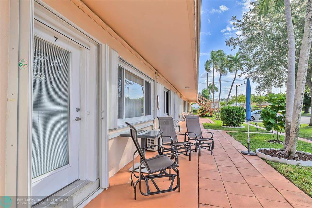 Hallandale Beach, FL 33009,1015 SW 11th Ave  #7-K