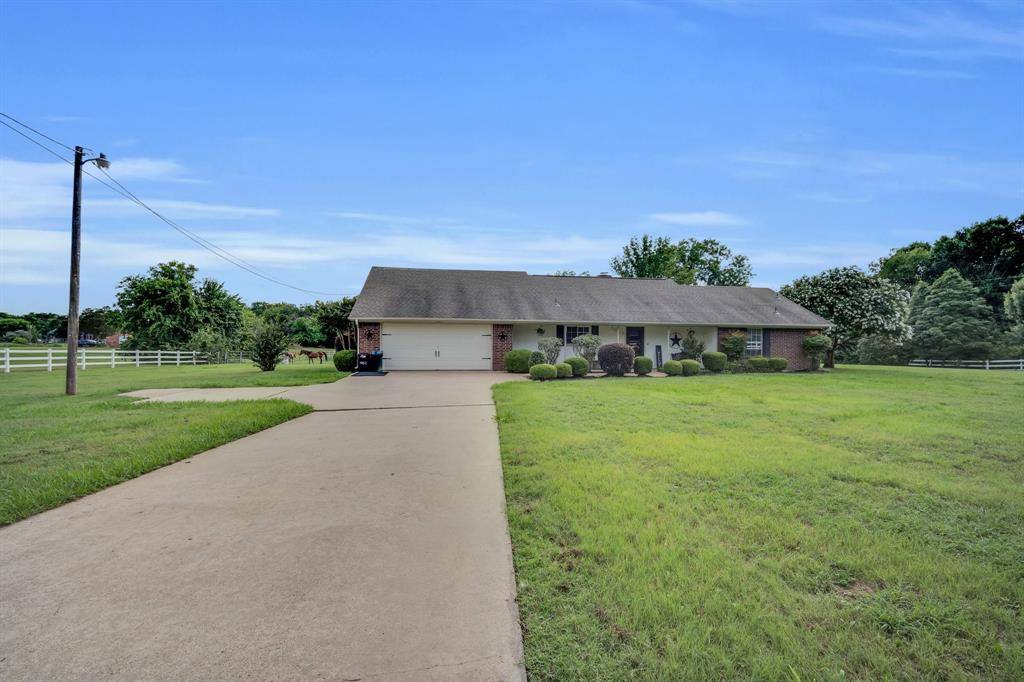 Red Oak, TX 75154,1052 S Lowrance Road