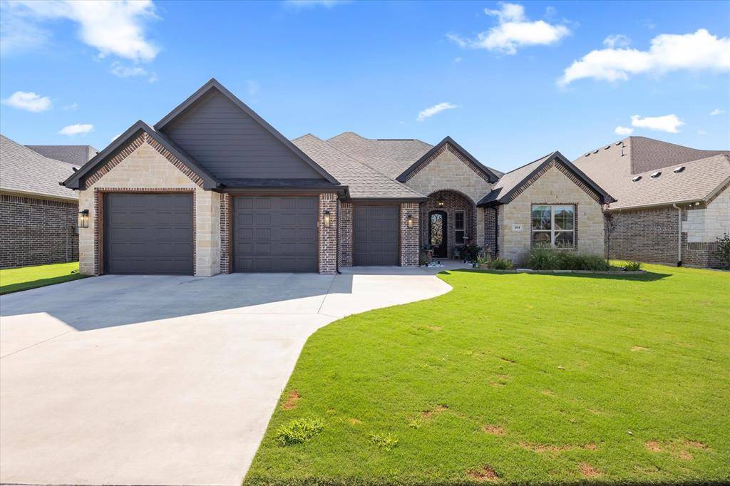 Granbury, TX 76048,104 Spieth Street