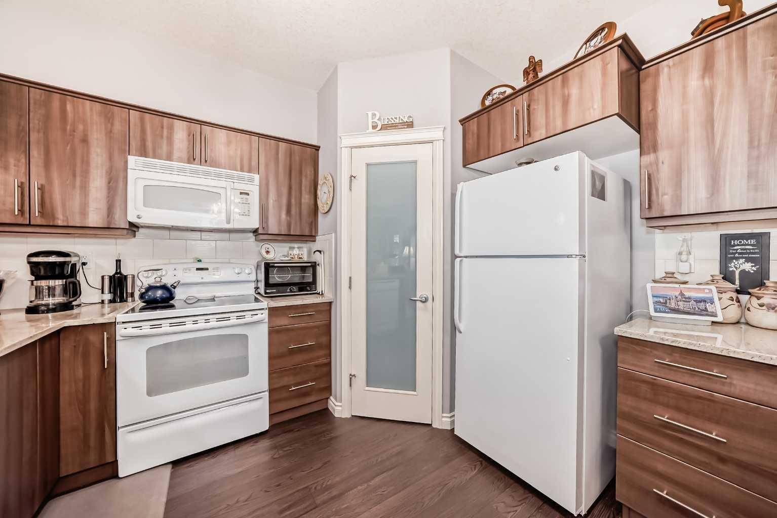 Red Deer, AB T4P 0K5,6 Michener Hill BLVD ##123