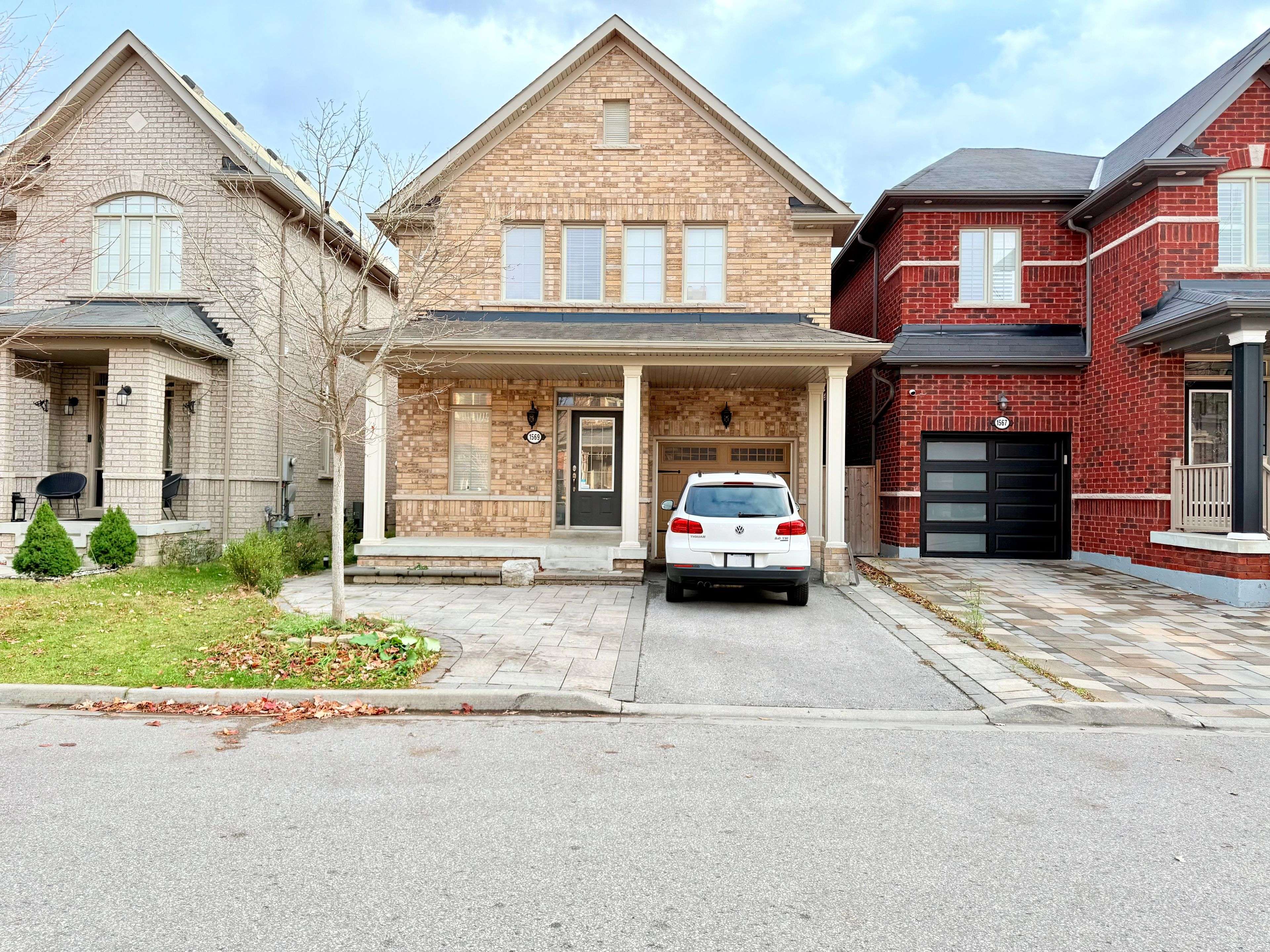 Pickering, ON L1X 0B6,1569 Edgecroft DR #Bsmt