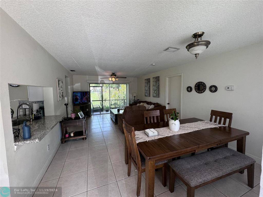 Coral Springs, FL 33071,9607 NW 4th St  #2A