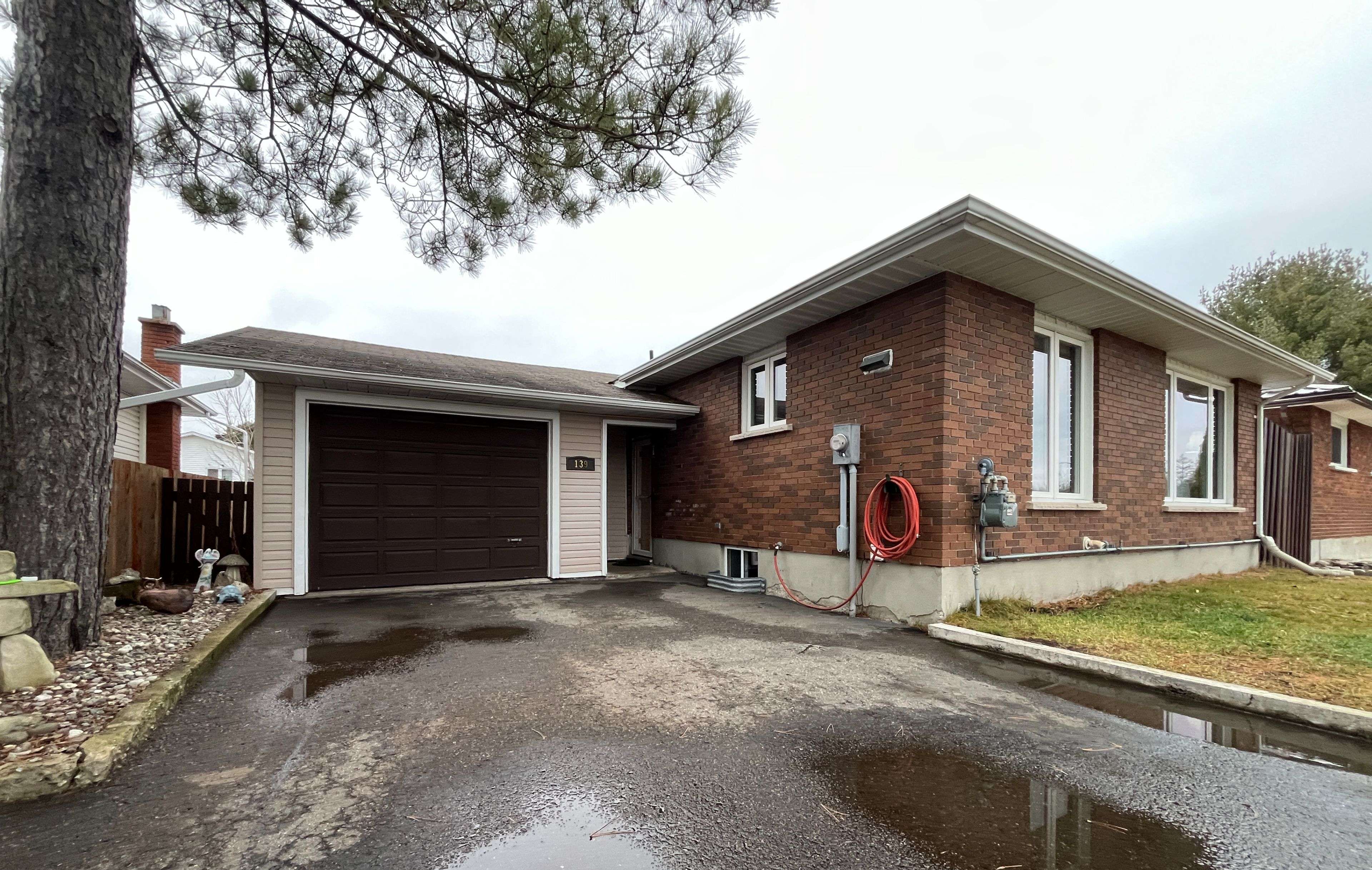 Timmins, ON P4N 7N9,139 Brock AVE