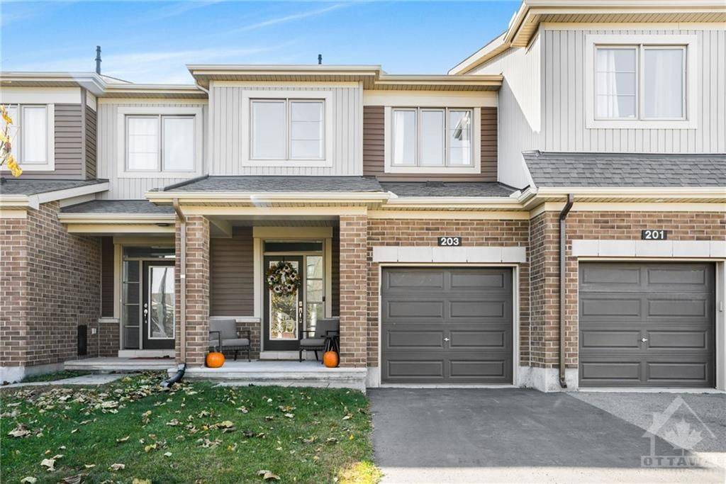 Barrhaven, ON K2J 6G2,203 BELLEEK LN