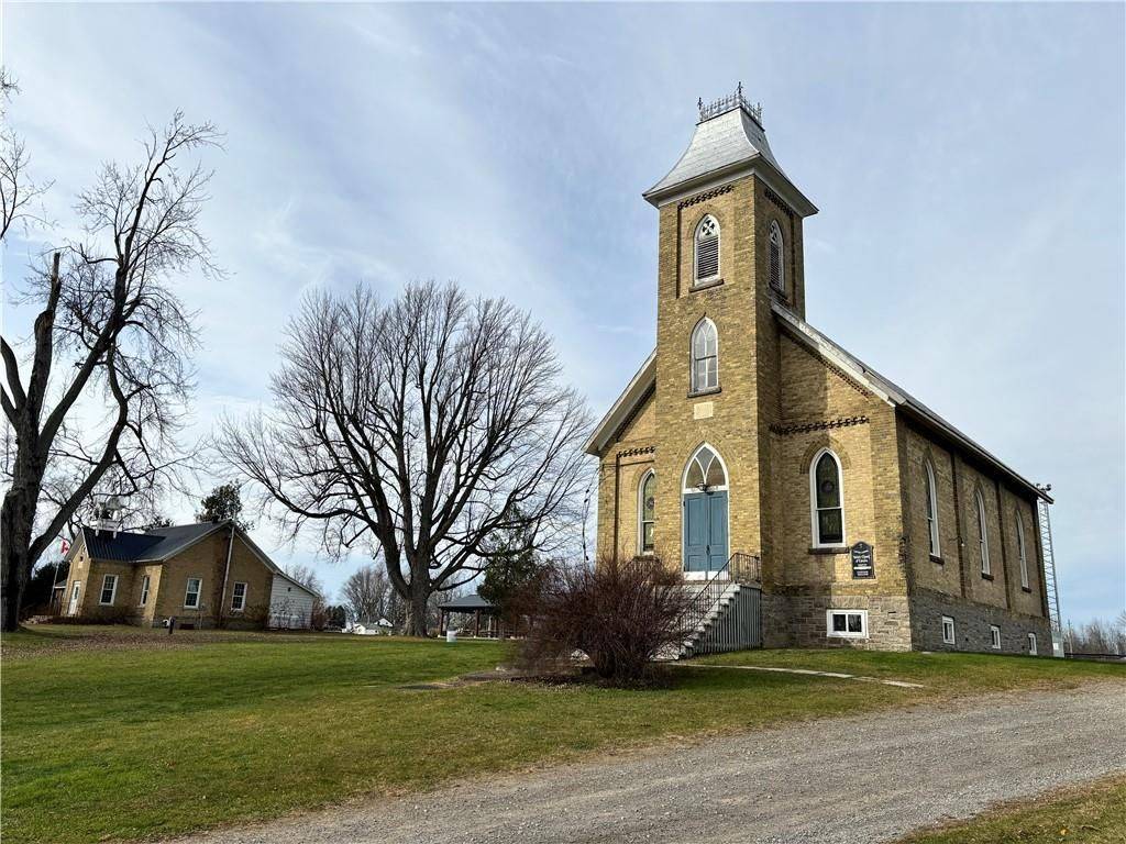 Merrickville-wolford, ON K0G 1G0,33 HENRY ST