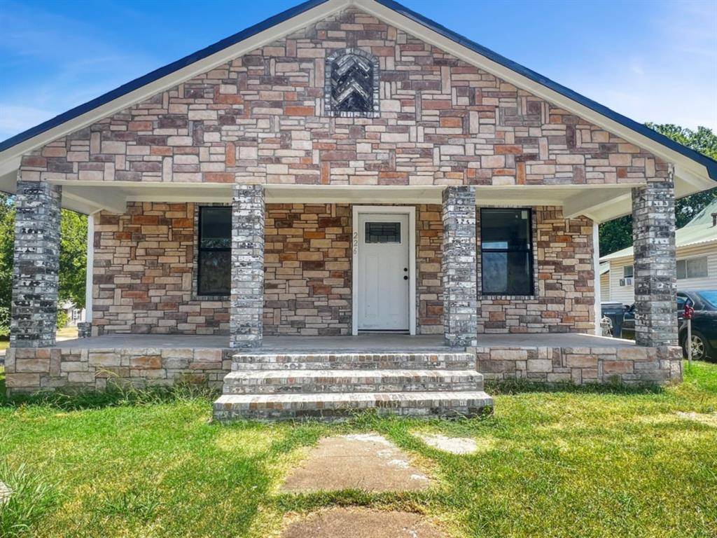 Ardmore, OK 73401,226 F st NE